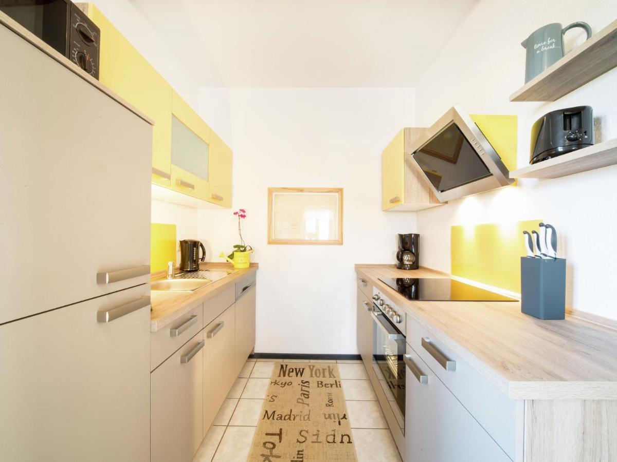 Spacious Apartment With Terrace Zur Forelle Ballenstedt Exteriör bild